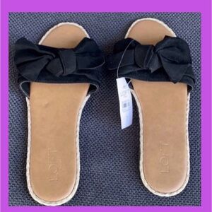 NWT LOFT Outlet Time and Tru women’s s Size 7 black bow slide sandals